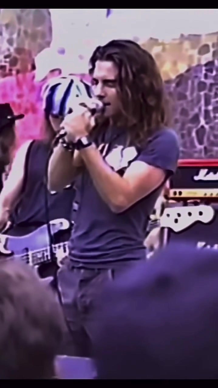 @Acoustic 90s00s