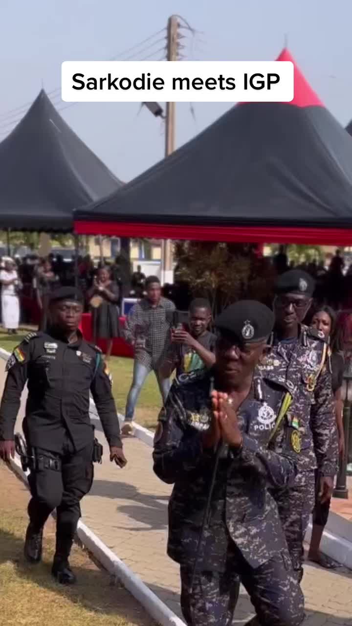 @AGYEIWAA