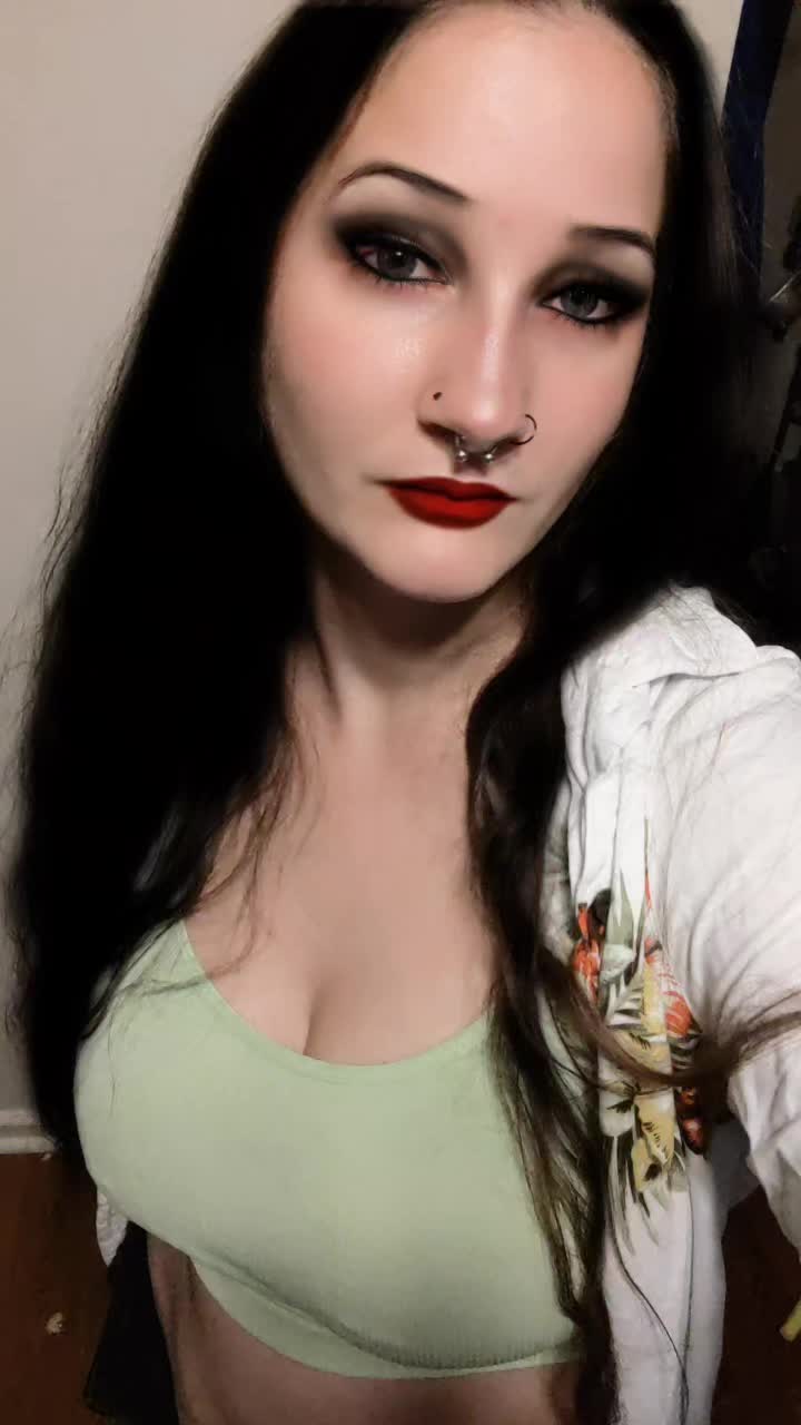 @aliceiswonder
