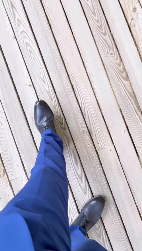 @tiniloulou