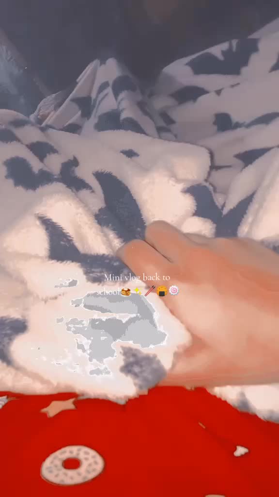 @Jazmine's Vlogs=)✨🌻
