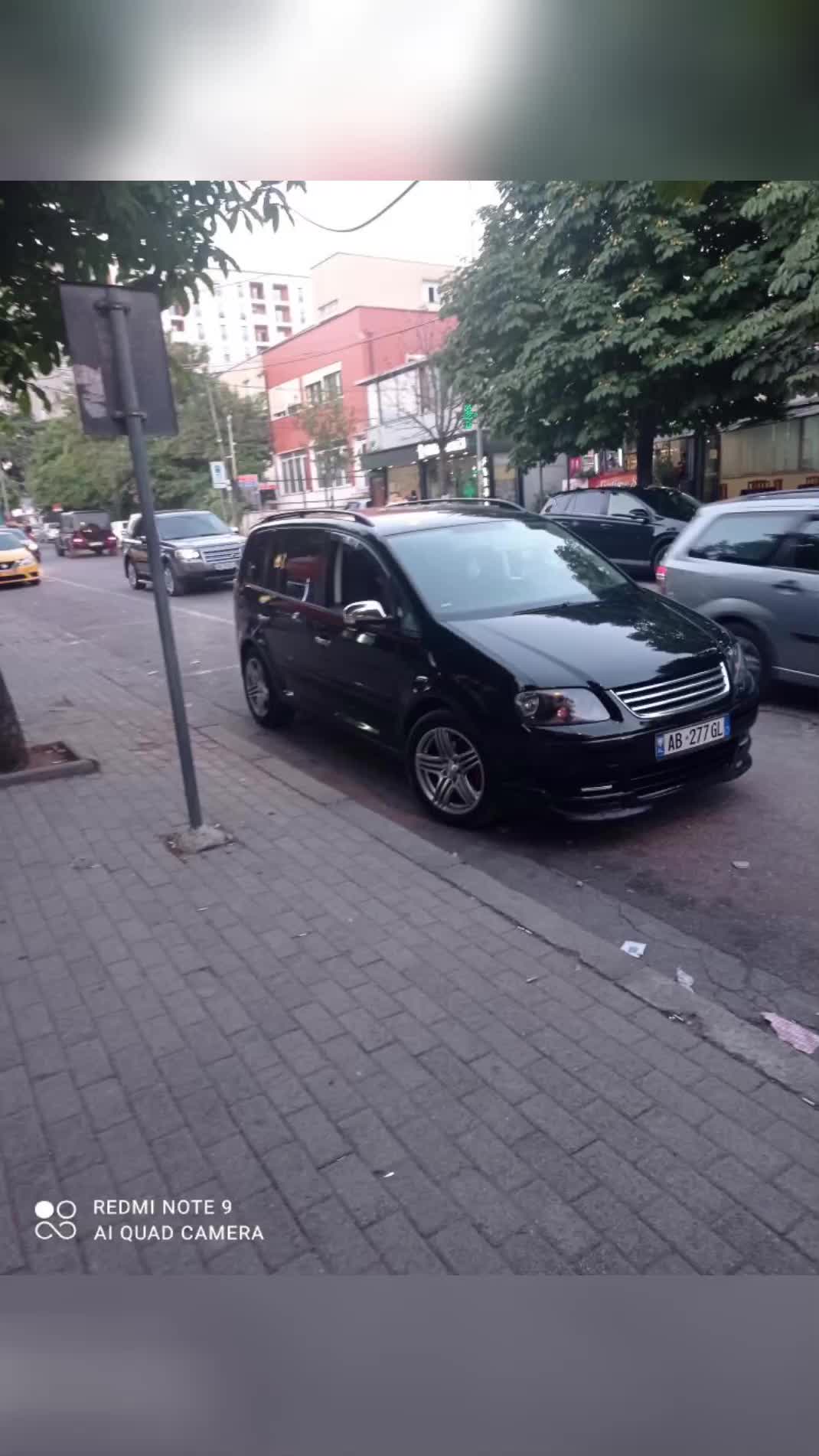 @santi tahiri