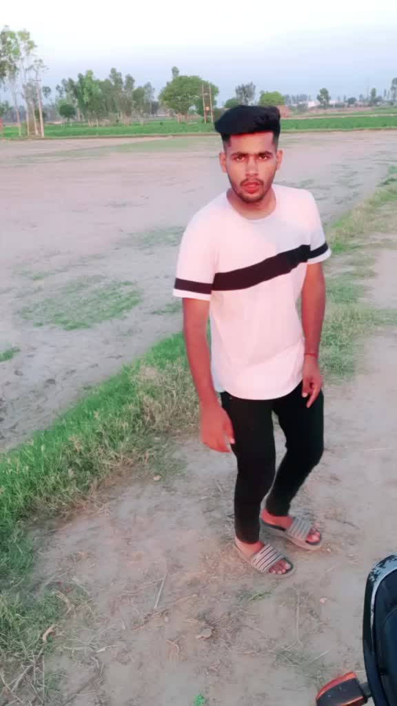 @👑साहिल चहल👑