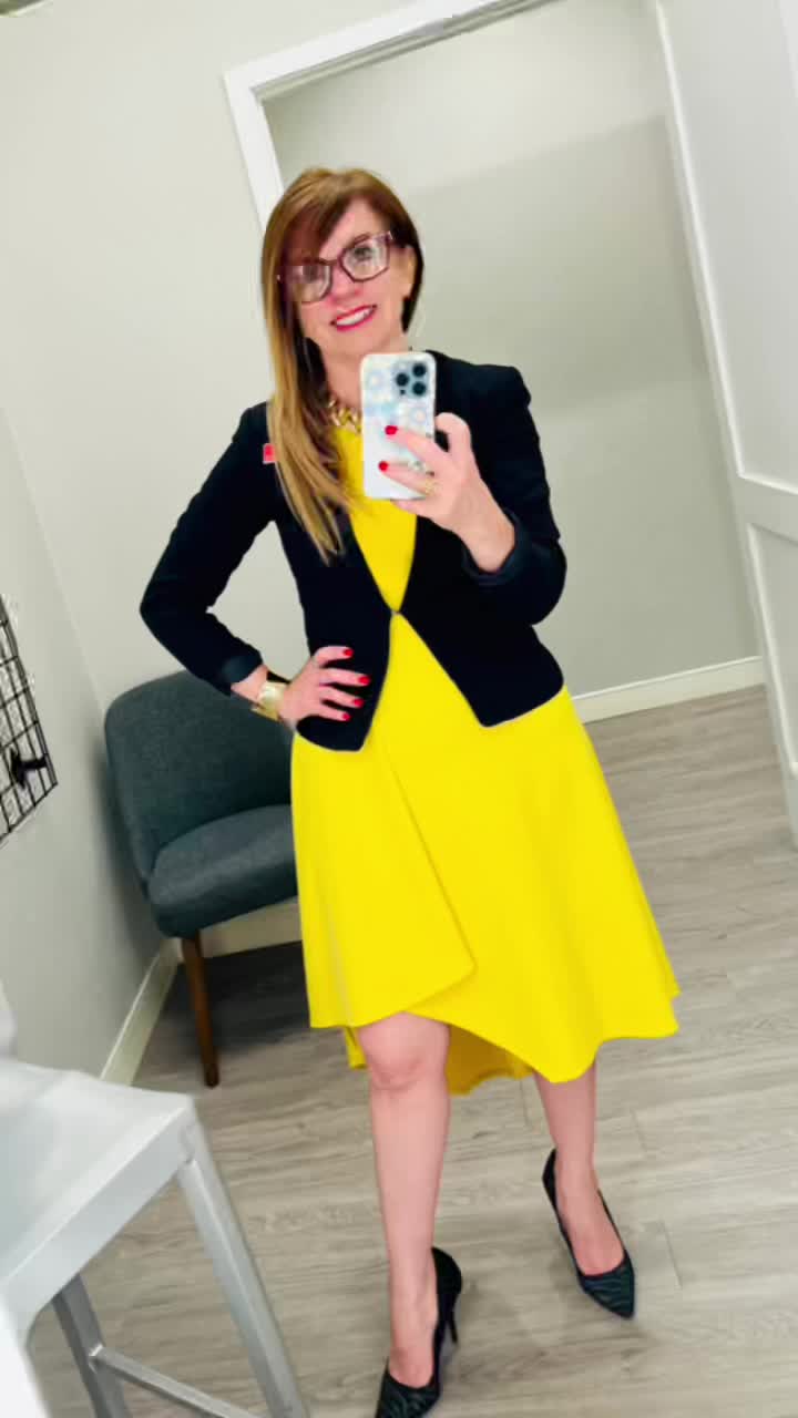 @styledby_flo