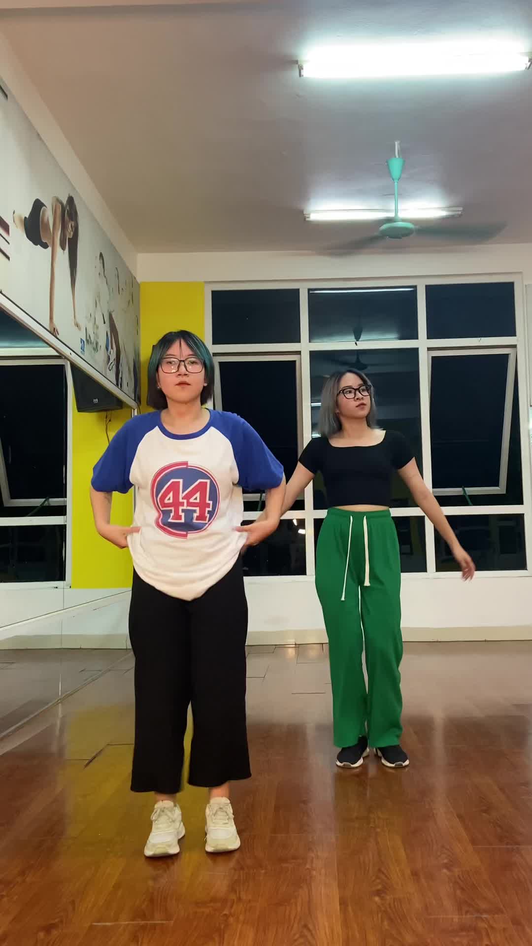 @GỜ HÚT
