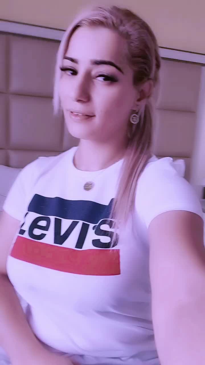 @krisikrisi635😘😘😘😘