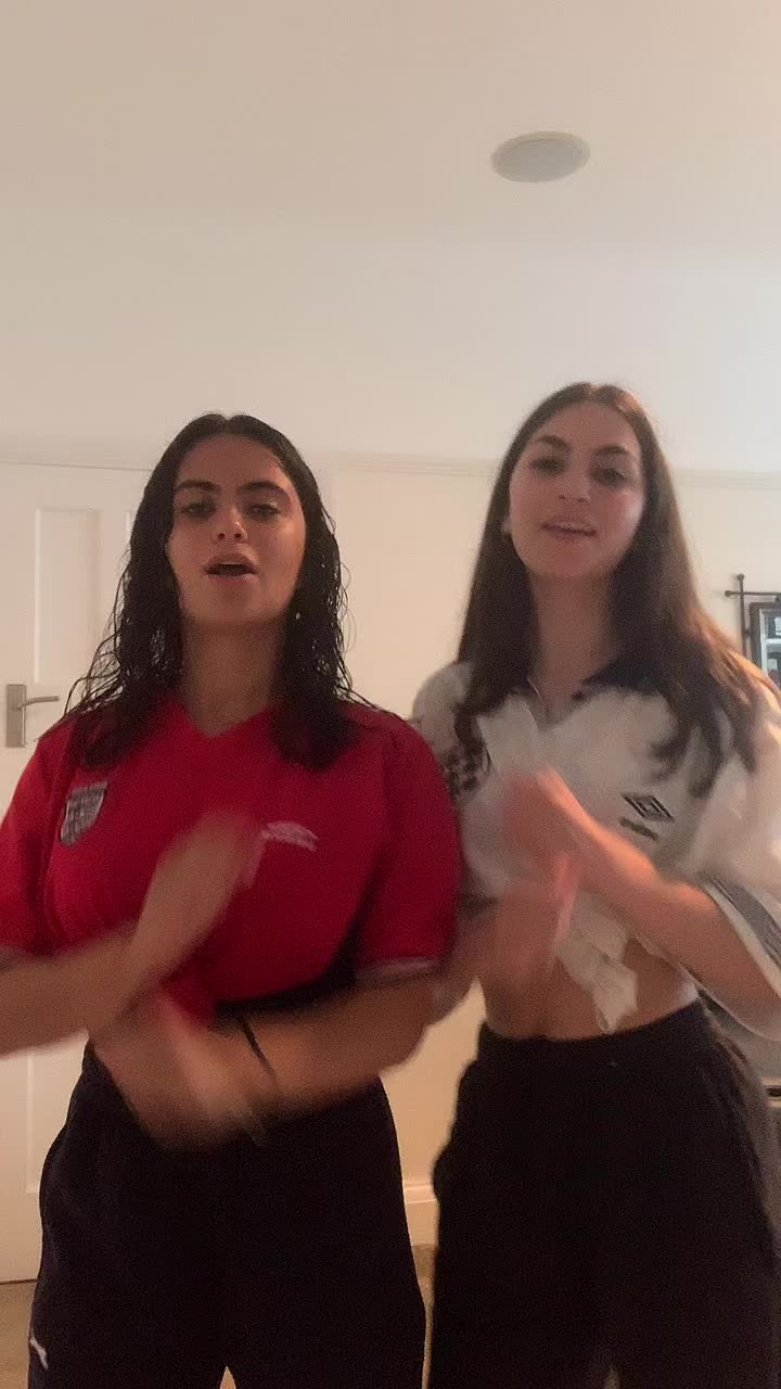 @ellaraingold