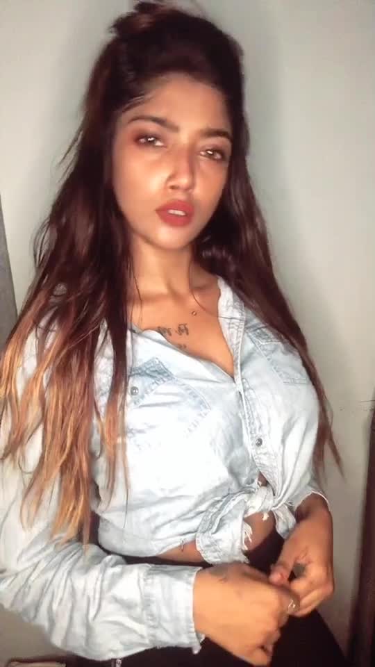 @AKSHADA🌸