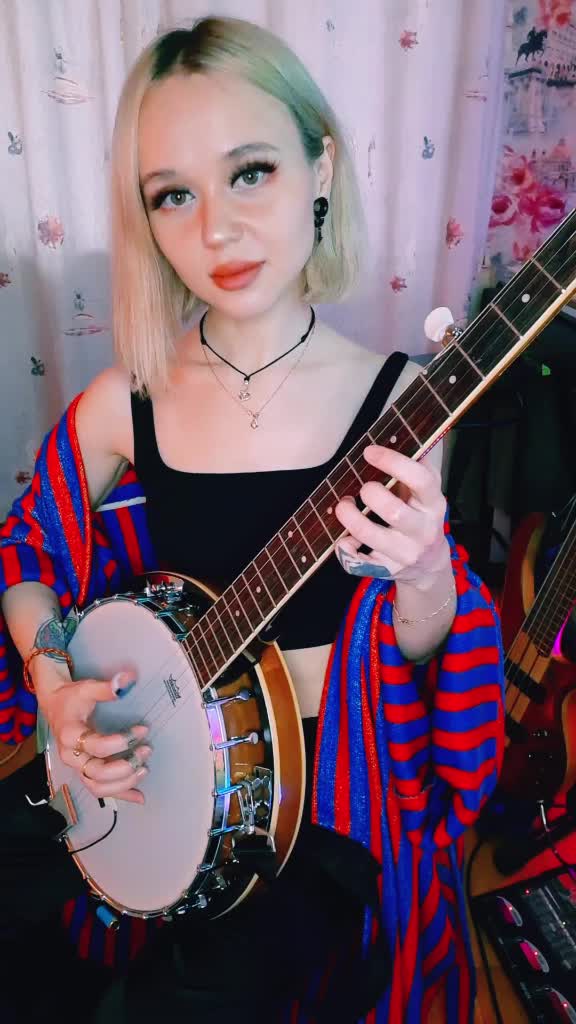 @katy_menz