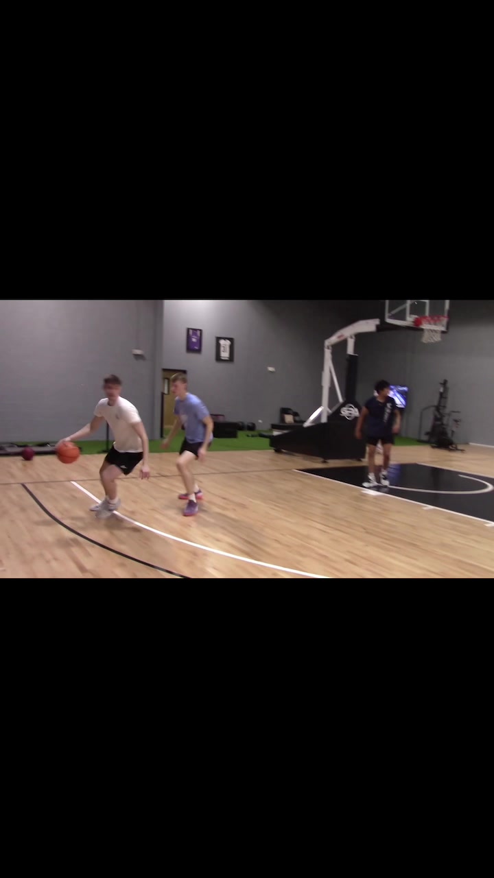 @realcalmhoops