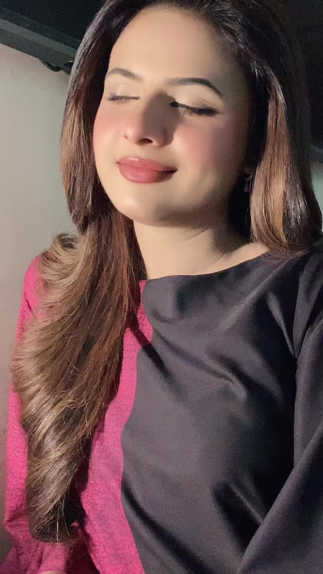 @👑【ماہم  زاہد】👑