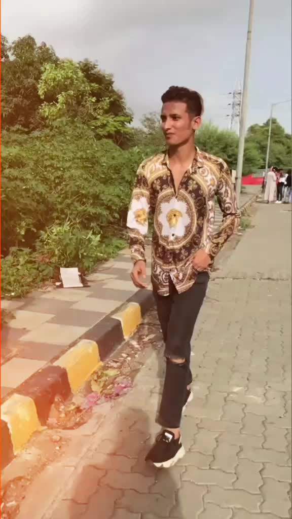 @Shakir Khan👑