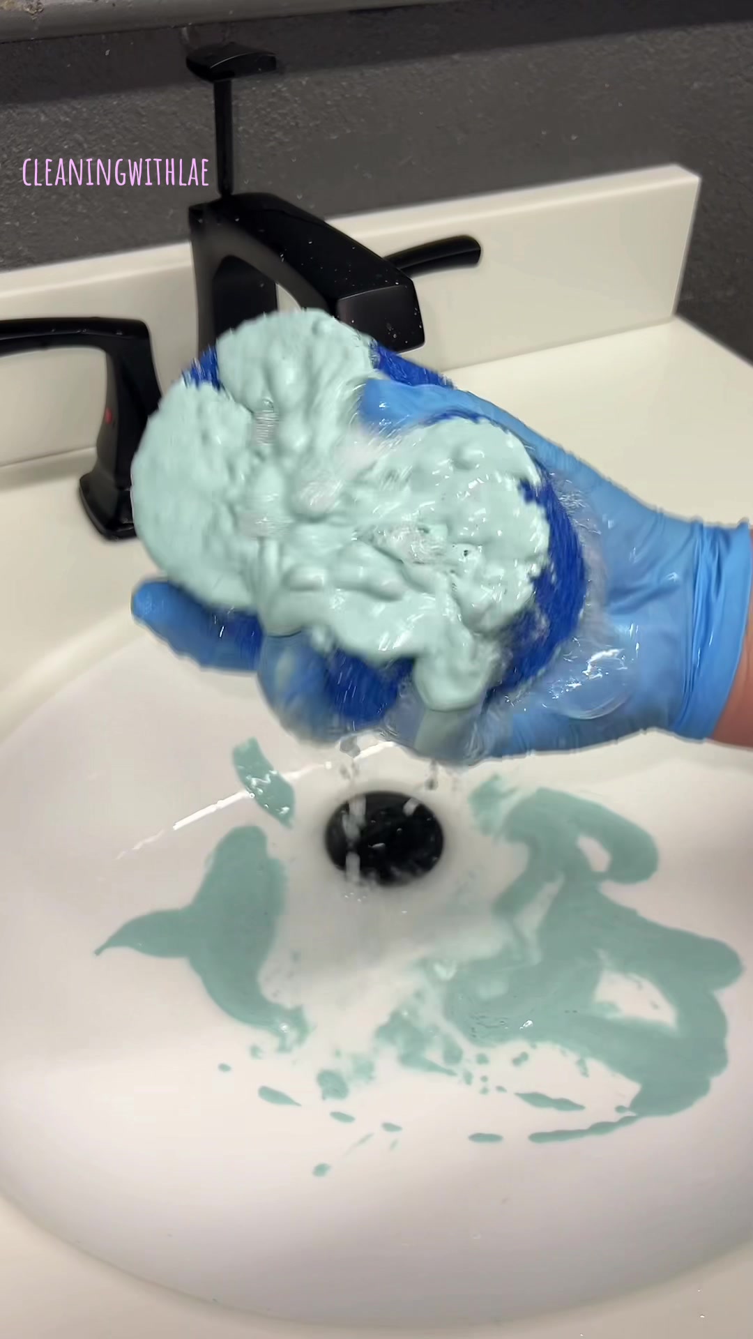 @cleaningwithlae