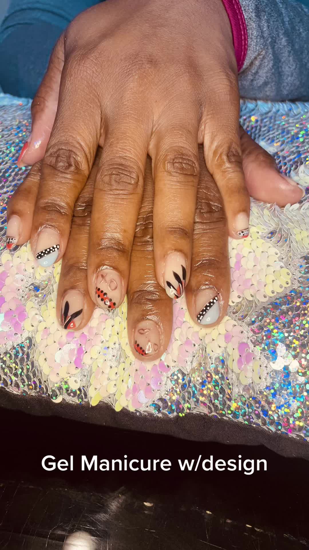 @PrettyPlushNails