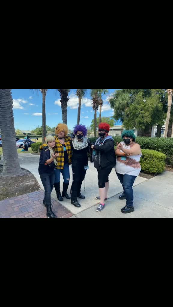 @CleseaFox