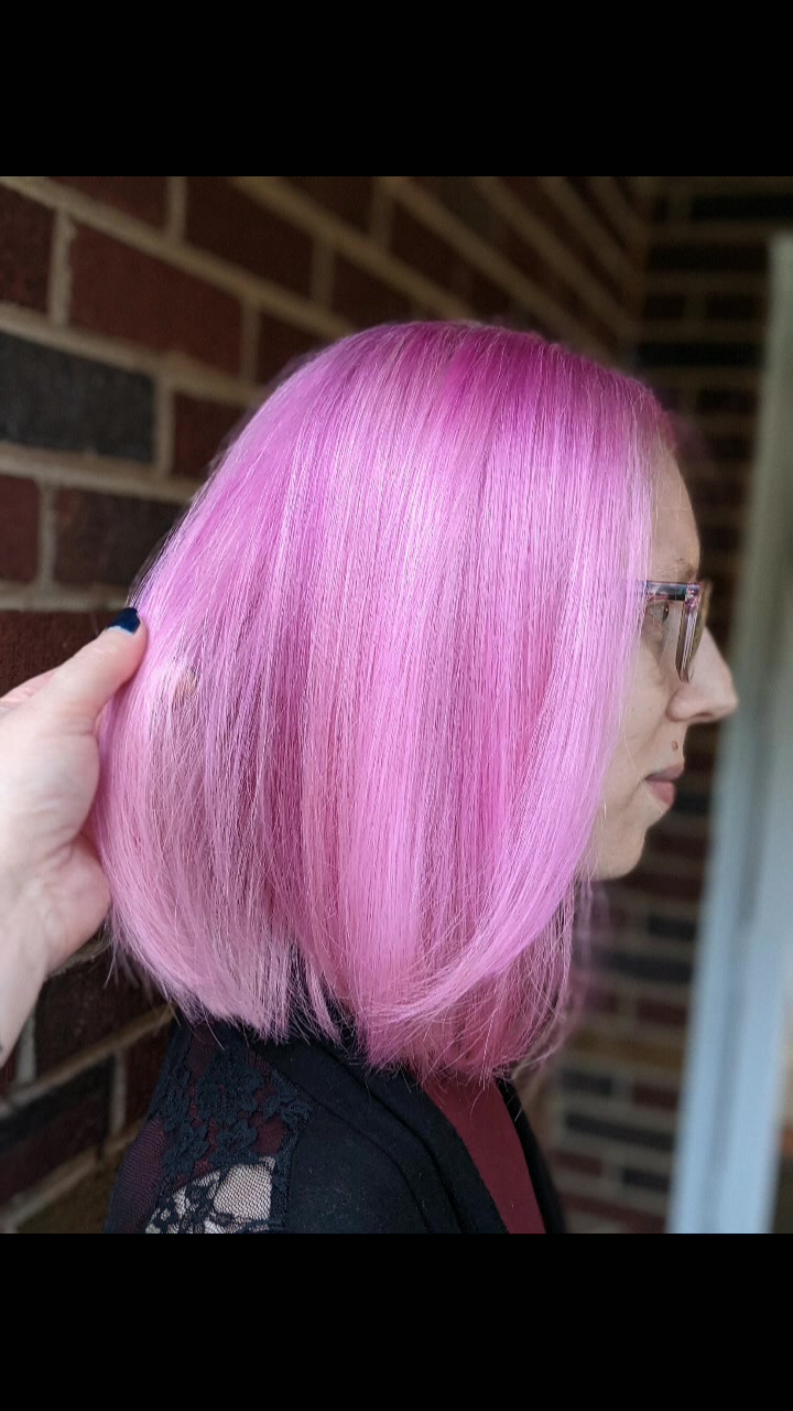 @KAYLA / Hair Colorist / SC