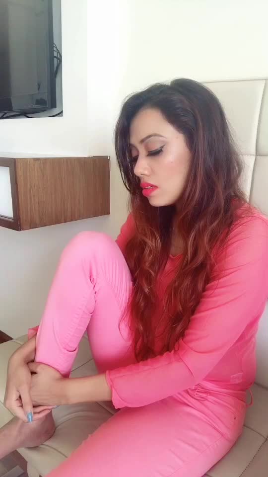 @Nutan_bossybabe🤗
