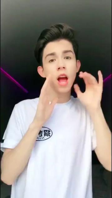 @MusicalVIBEle