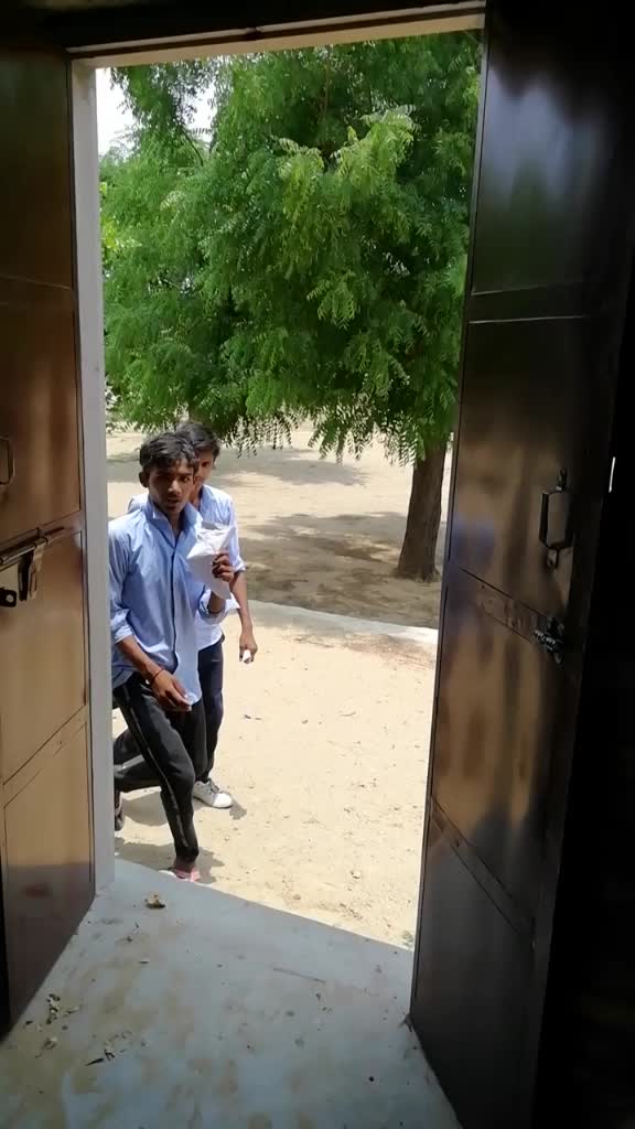 @jIYAN🌎🥰🥰🥰 SAINi