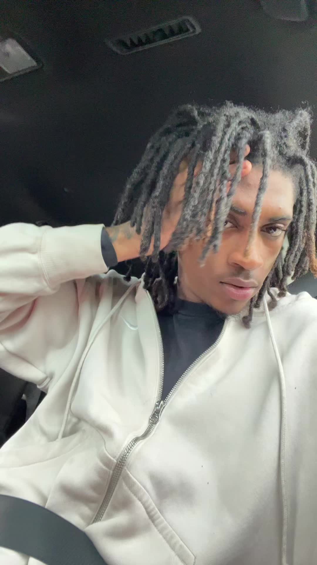@Tboyyfrmmn