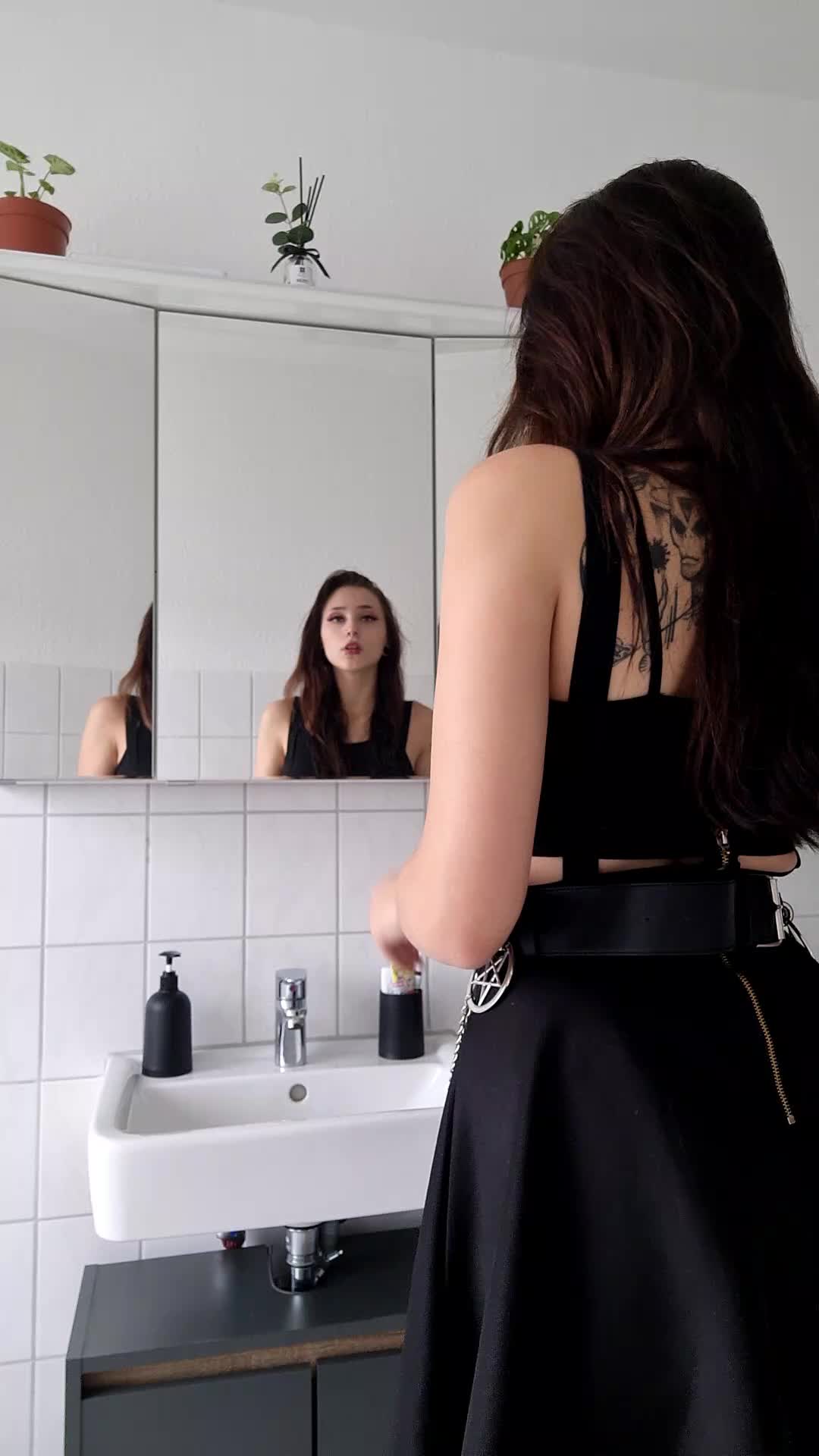 @Aazura