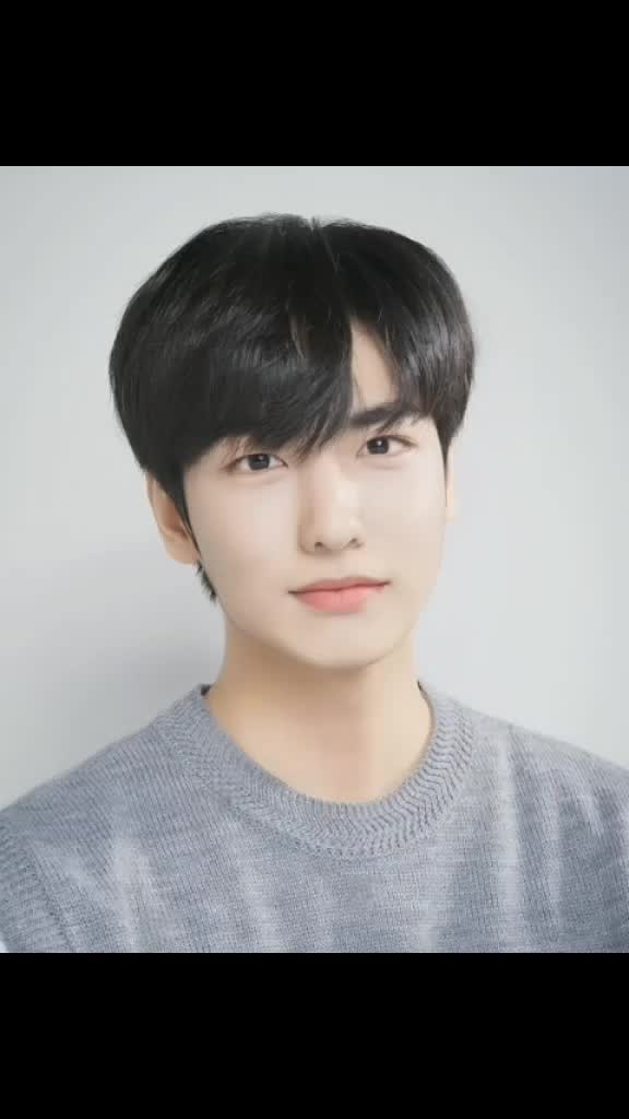 @Hyunjin hayatım olmuş ✨😻