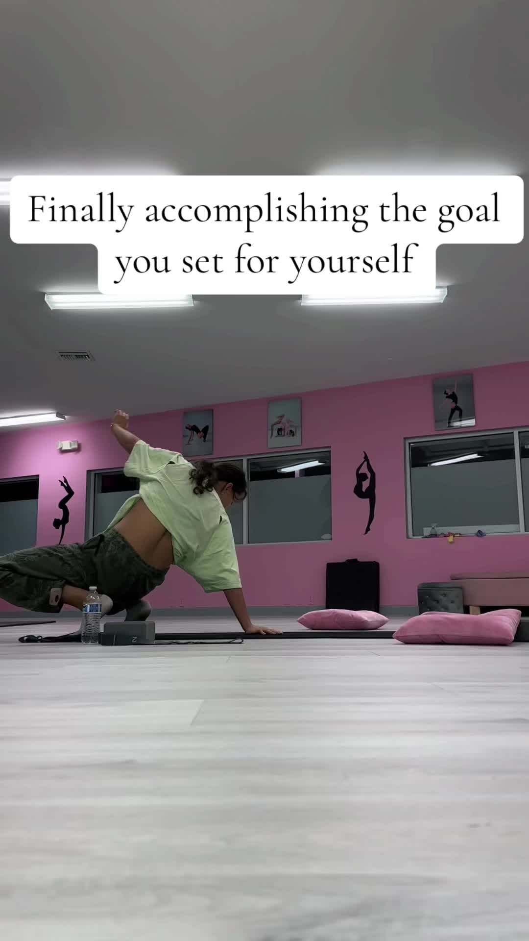 @Professional stretching studio