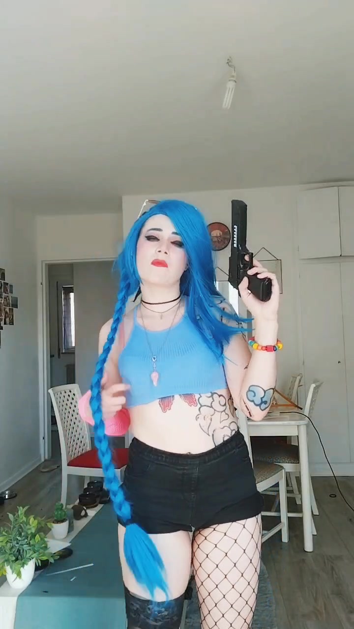@Floliv_
