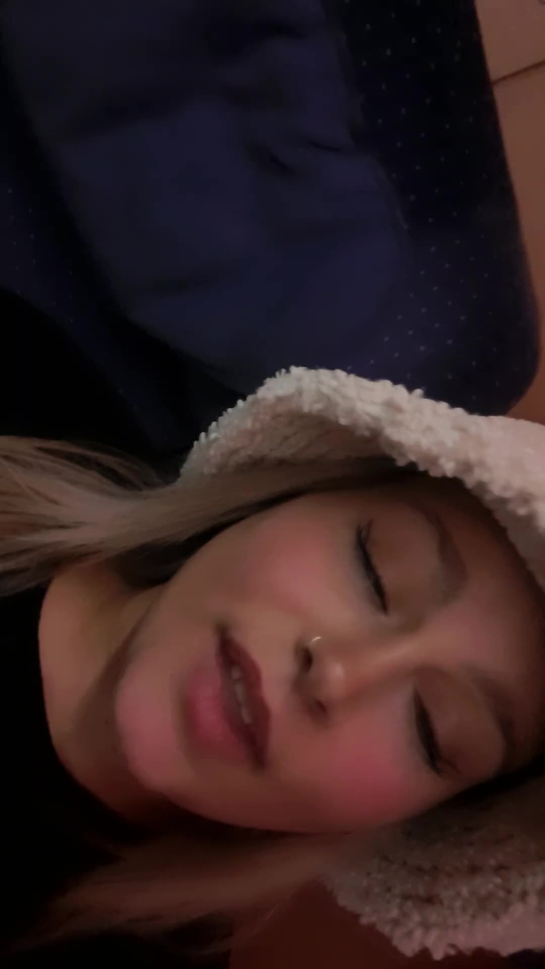 @_KyRa _