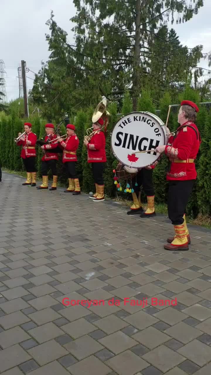 @Pandher
