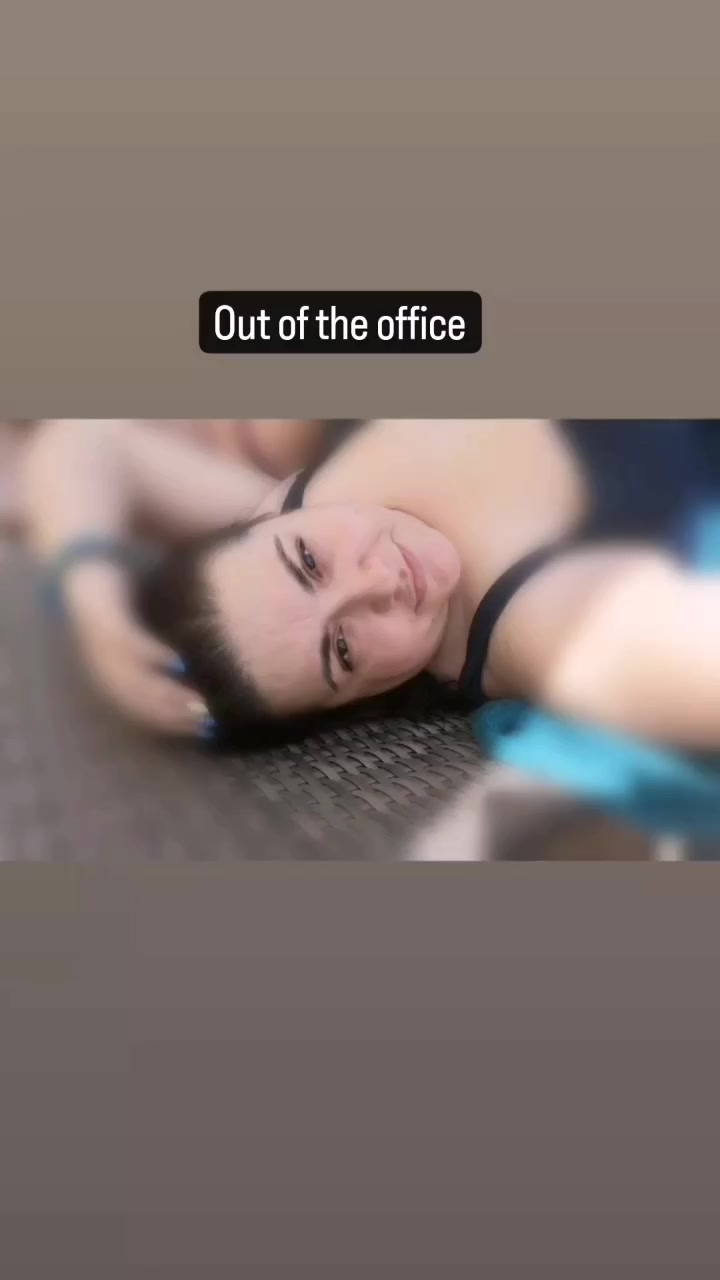 @AlexaMel
