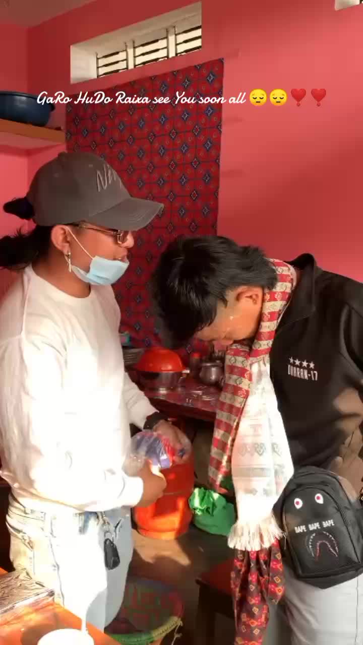 @NINA CHAMLING RAI ☮️🌻