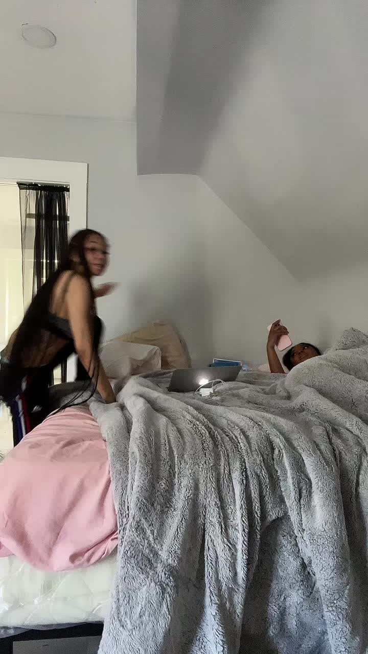 @Elisse321
