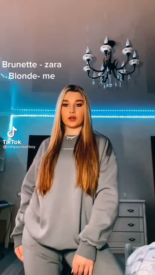 @Hello 👁👄👁
