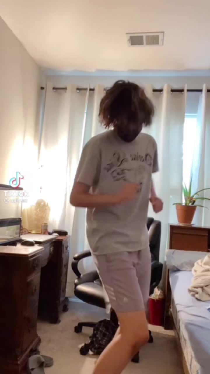 @<3