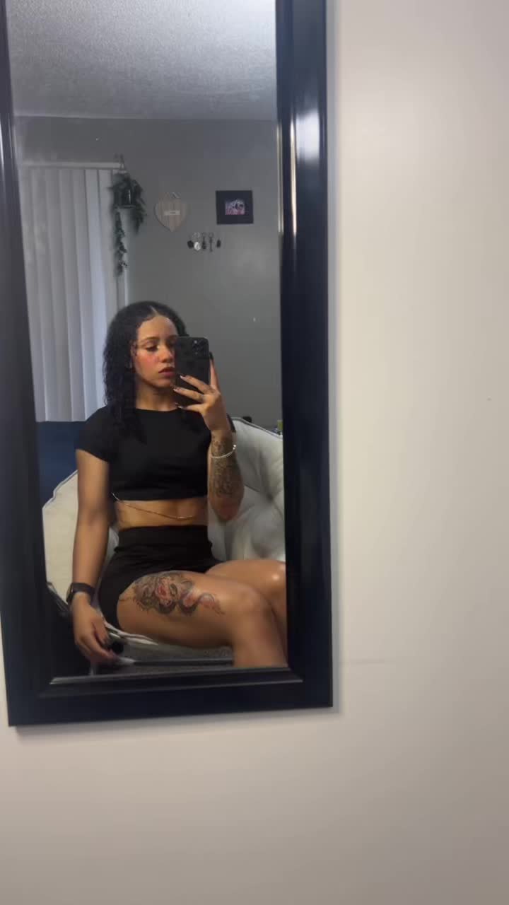 @Niki🕷🖤
