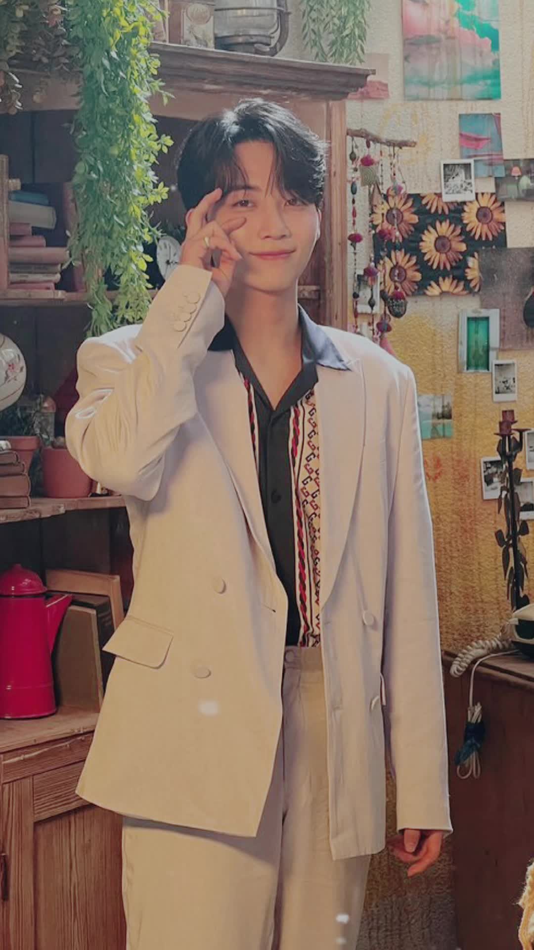 @ᴍɪɴᴊɪ ఌ︎.