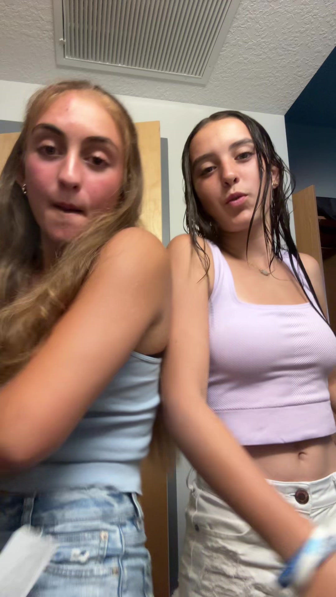 @aiella