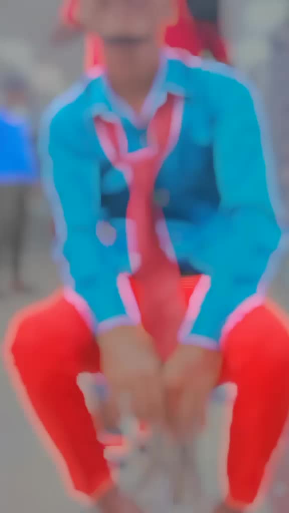 @B R O K E NโกH E A R Tโค