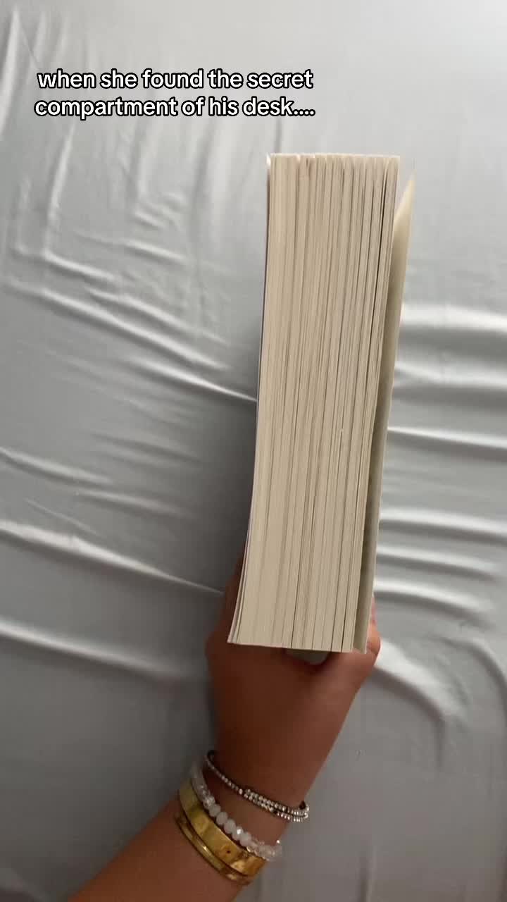@louslibrary
