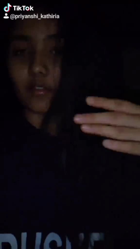 @priyanshi_kathiria