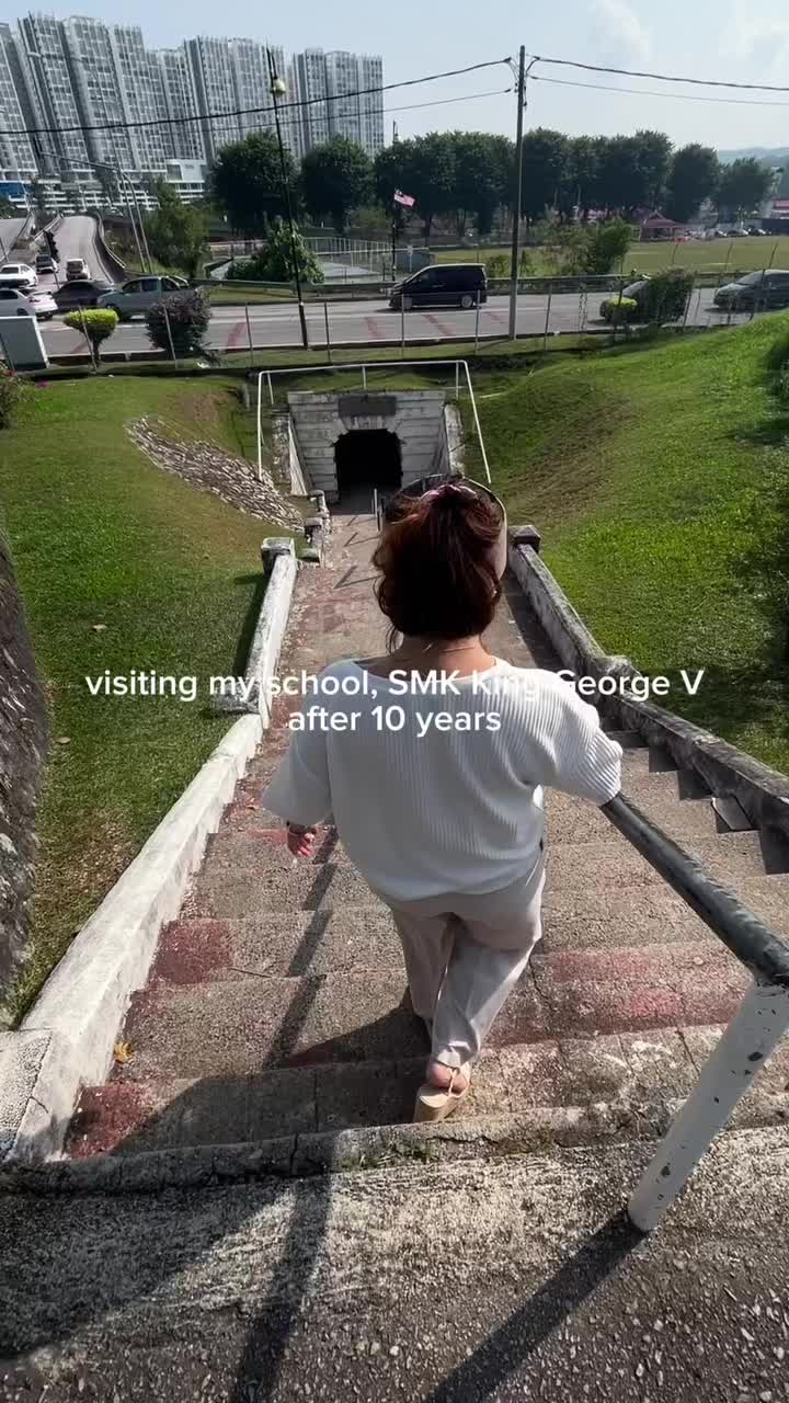 @OOPSIE DAISIES 🍵✨🧘🏼♀️🪩