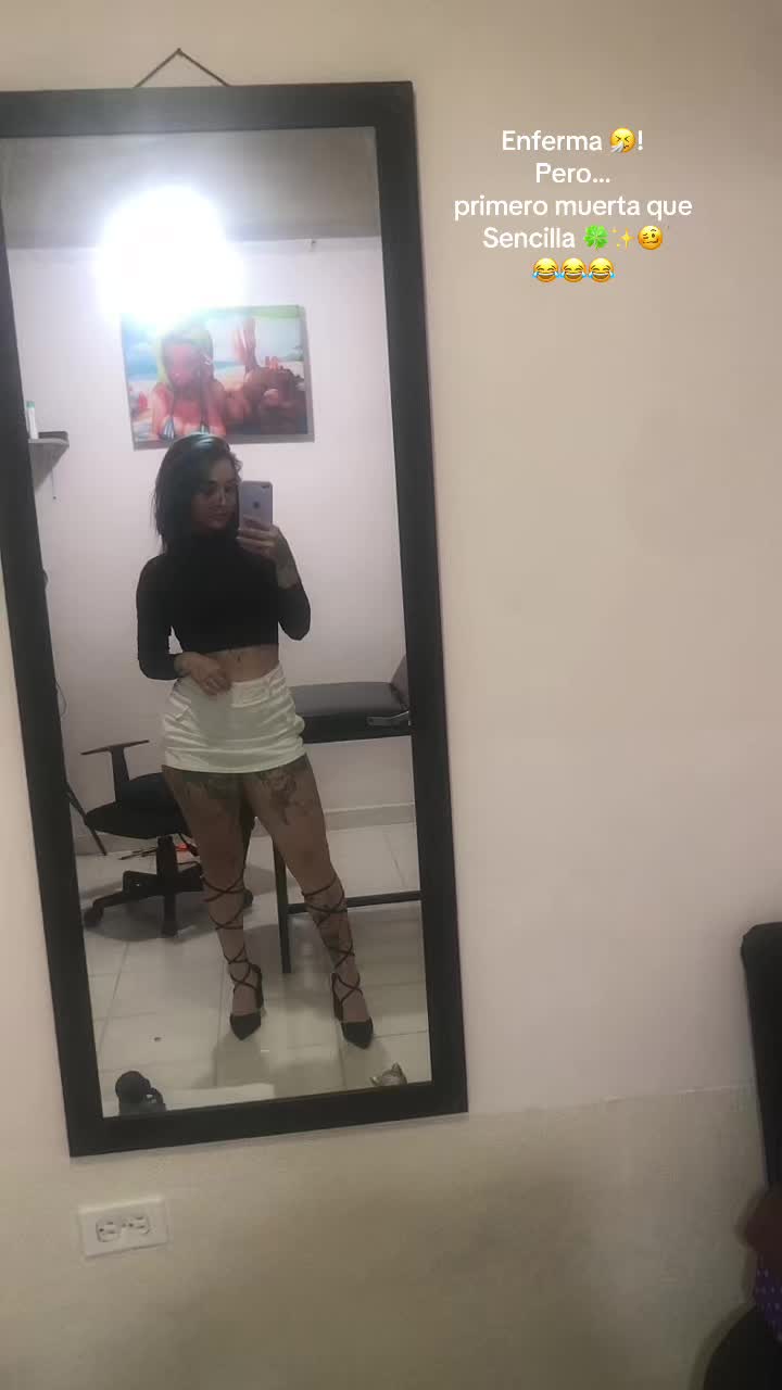 @🪼Laura Azulita 🦋