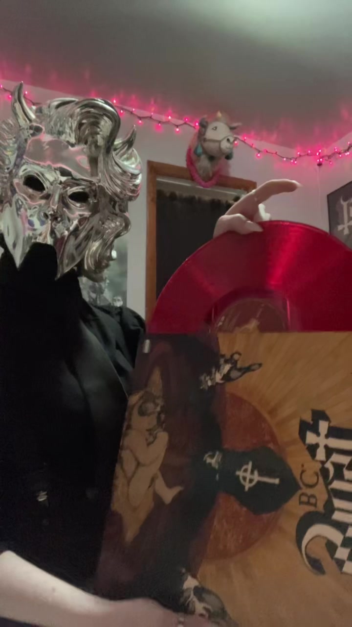 @Wolfy_Ghoulette
