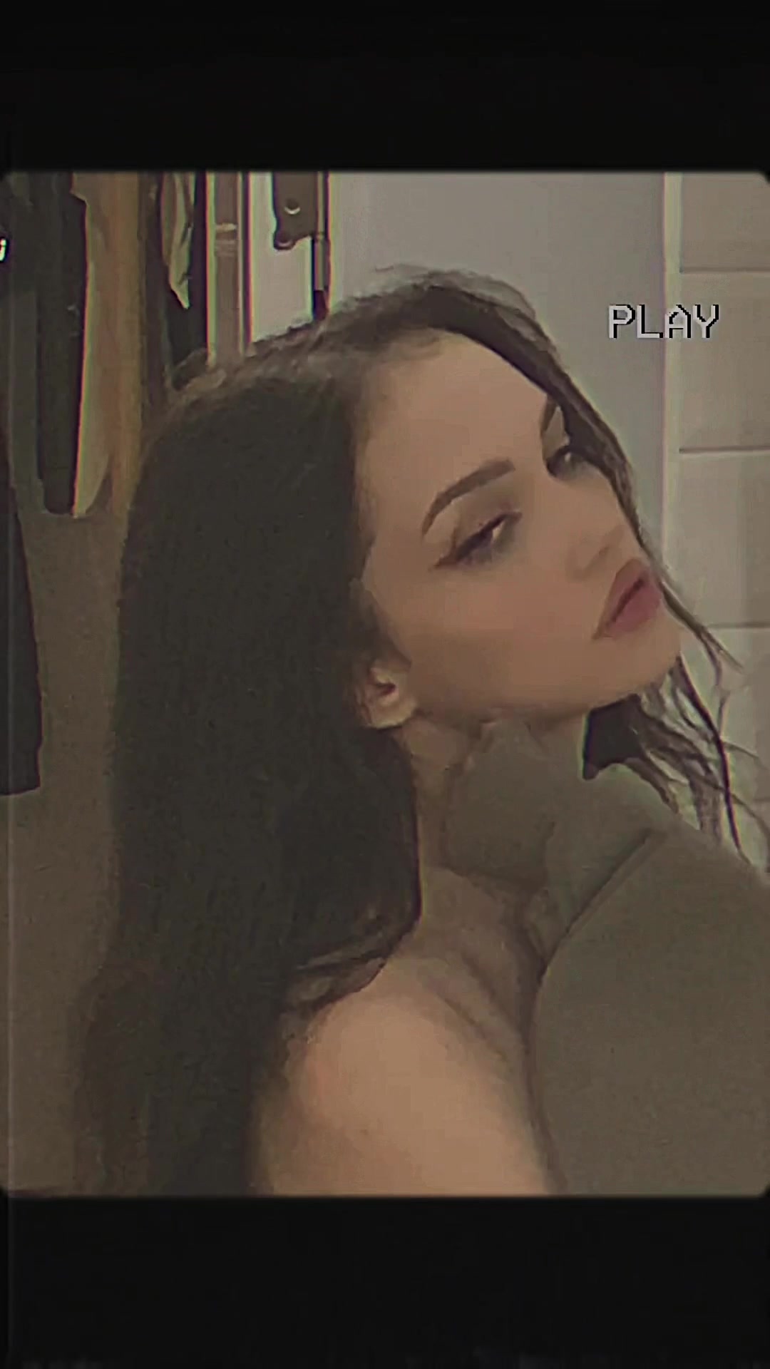@𝕶𝖗𝖎𝖘 𝖁𝖆𝖓𝖉𝖊𝖗