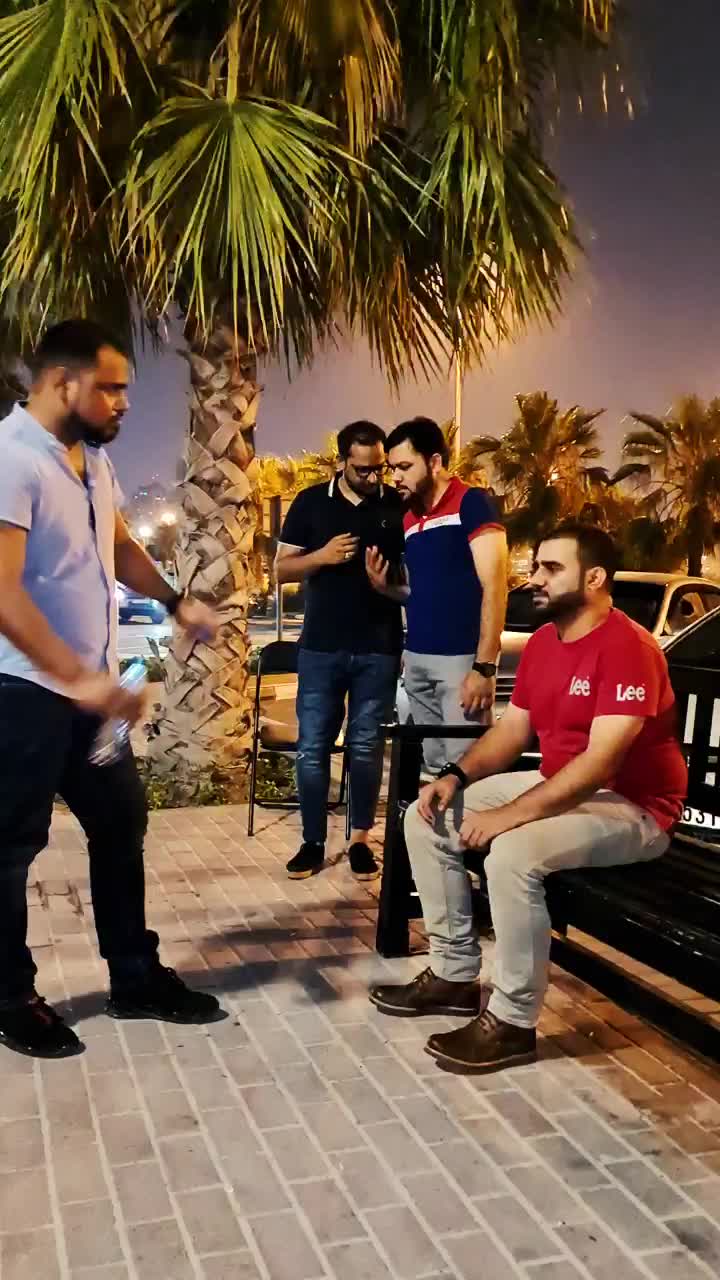 @Malik Fakhir