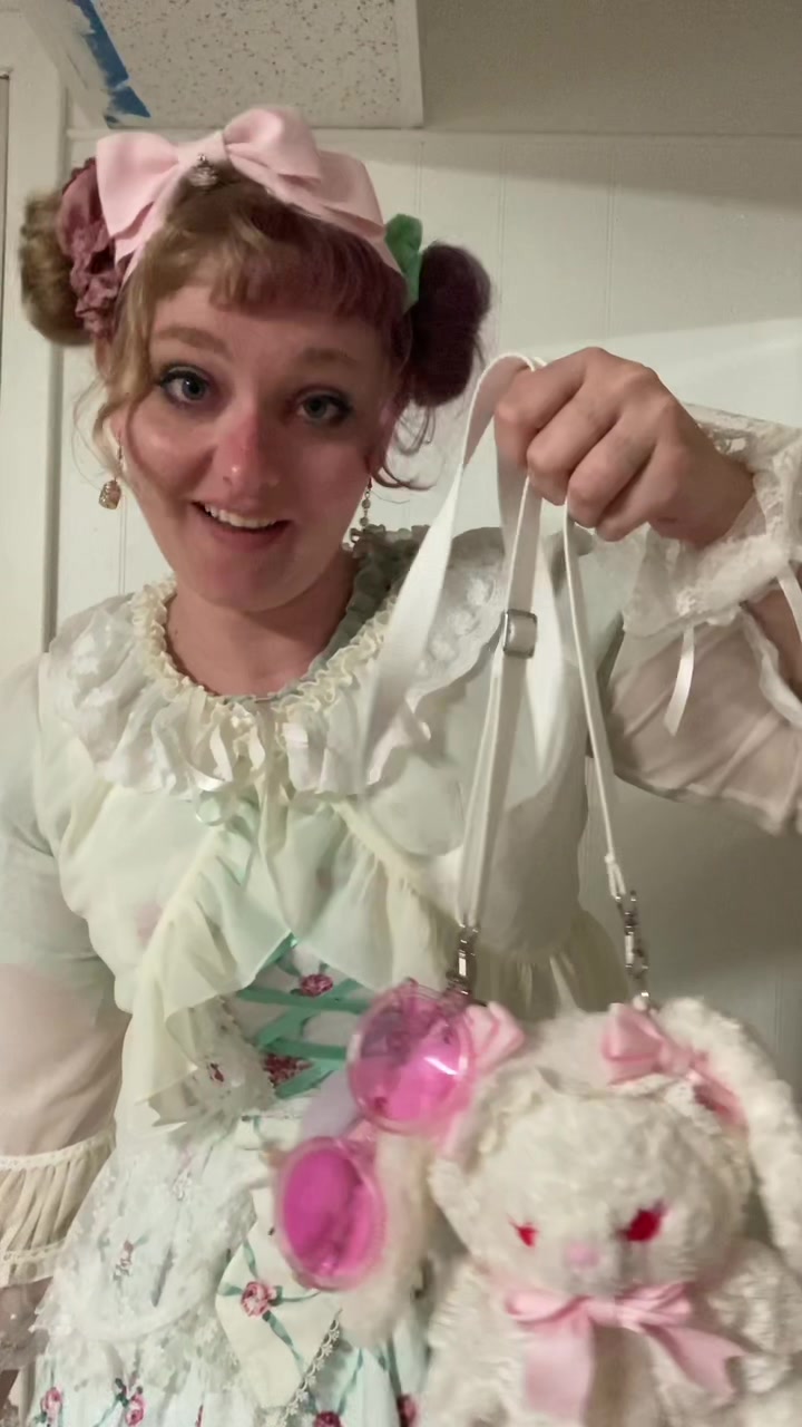 @poisonpastels