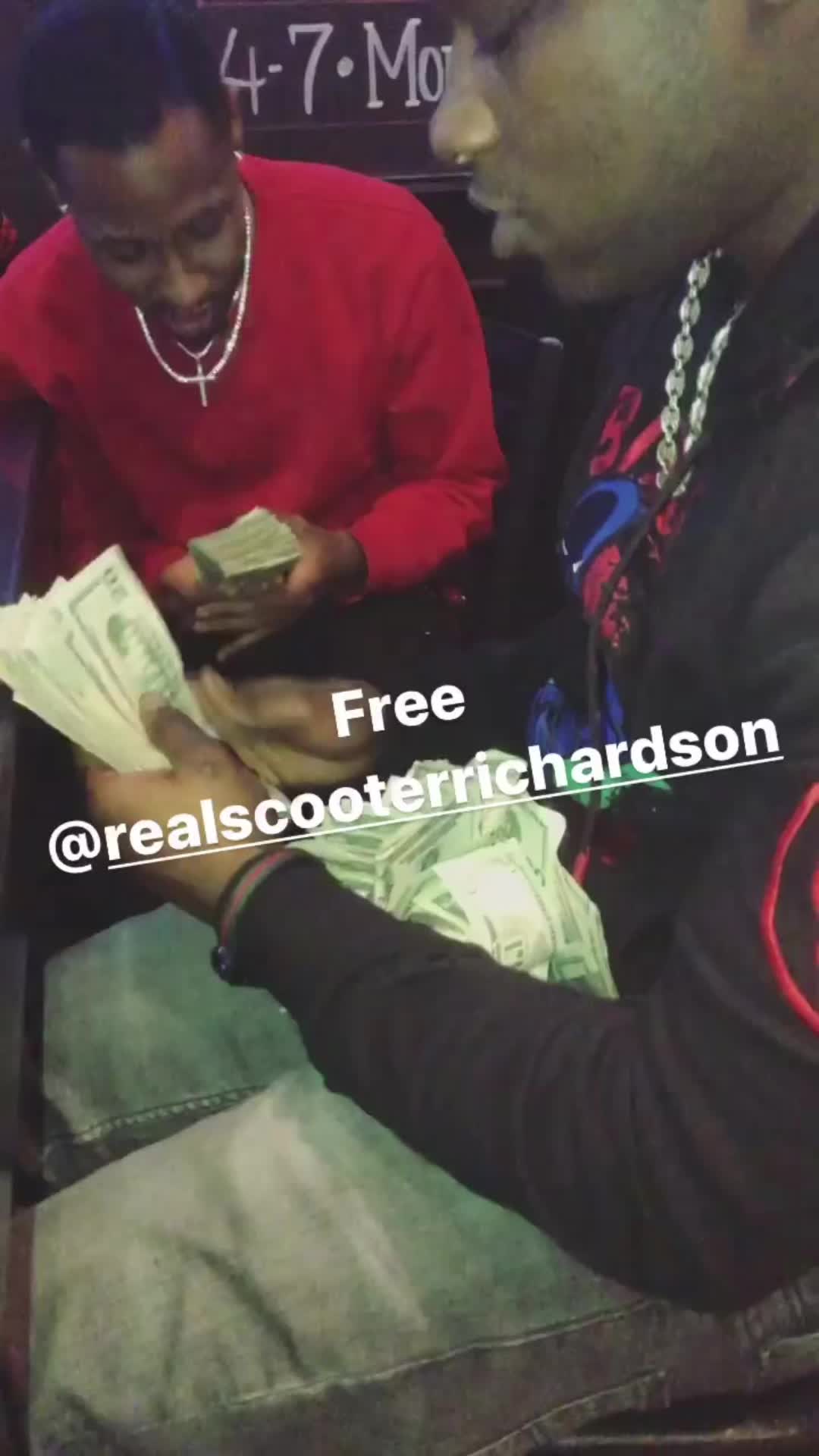 @BiggBaggSantana