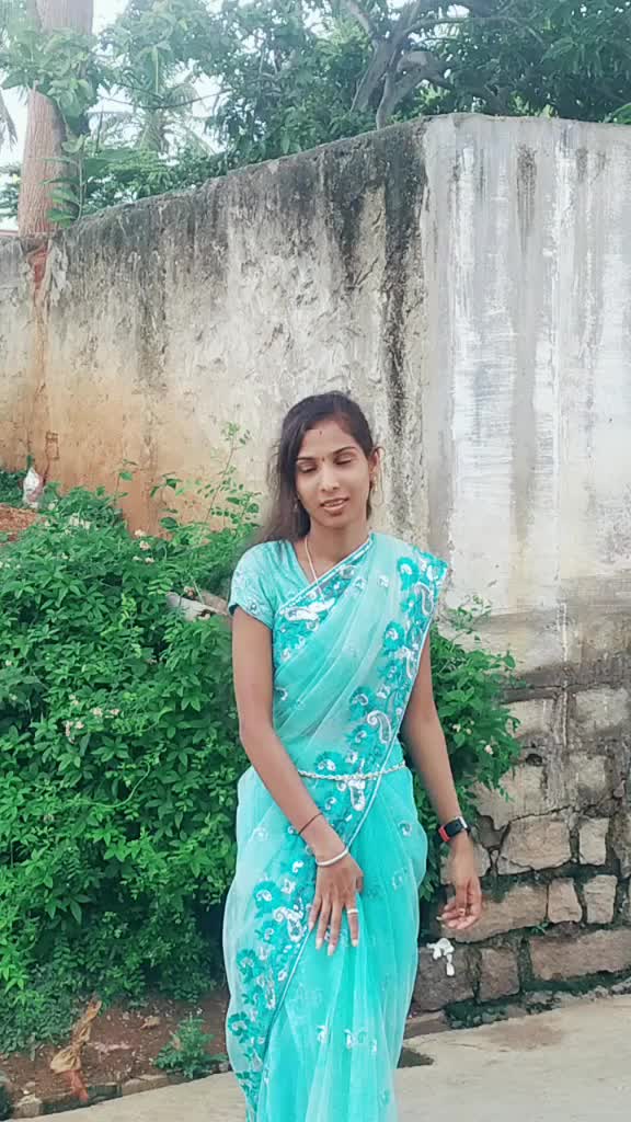 @♥️Simly Queen Rakshu