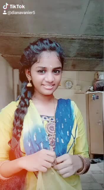 @cute girl riya😍😍😍